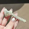 Grampo de Cabelo Pérola Doce de Primavera de Alta Qualidade Exclusivo Presilha de Cabelo com Contas em Formato de Coração Fofo Versátil Presilha Bico de Pato Acessórios de Cabelo para Mulheres