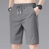 Shorts Casuais de Seda Gelada Masculino Verão Finos Respiráveis Largos Duráveis Tamanho Grande Calça Esportiva Masculina de Comprimento Médio