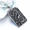 Guerrero de Acero Colgante de Acero de Titanio para Hombre Europeo y Americano Dragón del Zodíaco Retro Agresivo Grifo Colgante de Acero Inoxidable