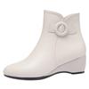Botas color blanco crema para mujer otoño e invierno 2023, nuevos zapatos de cuero, botas de mujer con forro polar, zapatos de mamá de mediana edad, zapatos acolchados de algodón, botines de cuña