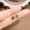 Venta al por mayor de fábrica Pendientes de botón populares de topacio natural Plata S925 Incrustado Piedra principal 4*4 Joyería de lujo Venta directa de fábrica