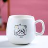 Caneca de cerâmica de expressão facial bonito com colher de tampa copo de água da menina copo favorito da menina por atacado