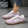 Zapatos Deportivos de Entrenamiento Moral de Talla Grande para Mujer Transfronterizos Zapatos Deportivos 2025 Nuevos Zapatos Planos de Combinación de Colores Retro Europeos y Americanos Venta al por Mayor para Mujeres