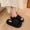 Sandalias tejidas de suela gruesa para mujer, nuevas de moda de verano 2026, chanclas de playa de punta abierta para uso en exteriores