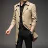 Casaco Trench Coat Masculino Outono/Inverno Plus Size M-8XL Transfronteiriço, Comprimento Médio, Gola de Terno, Estilo Britânico, Acolchoado e Espessado