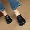 Gigante macio! Tamanho 43 Sapatos Femininos Plus Size Nova Coleção Primavera e Outono 2025 Sapatos Pequenos de Couro Mocassins Casuais Planos Sapatos Femininos de Camada Única com Solado Macio