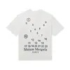 Serie de camisetas casuales de algodón puro de manga corta, unisex, de marca moderna, con tres etiquetas completas, patrón digital transfronterizo Margiela, cuello redondo