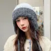 Sombrero Estilo Coreano Bola de Pelo Dulce Protección para Orejas Sombrero Lei Feng para Mujeres Otoño/Invierno Engrosado Cálido Anti-Frío Hace que la Cara Parezca Más Pequeña Sombrero de Lana Tejido