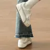 Zapatos Blancos Casuales Versátiles Súper Lindos Estilo Coreano para Mujer Otoño 2026 Nuevos Zapatos de Entrenamiento Alemanes Zapatos Deportivos Ligeros para Estudiantes