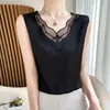 Camisole de renda popular de verão para mulheres, modelagem solta, pode ser usada como peça íntima ou externa, camiseta sem mangas com decote V em renda