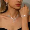 Tiktok Nuevo Conjunto de Collar, Aretes y Pulsera de Flor de Cristal Rosa Dulce y de Alta Gama Joyería de Moda y Ecológica