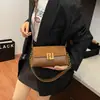 Bolso Pequeño Retro de Otoño de Alta Gama, Moderno y Popular para Mujer 2025, Nuevo Bolso Cruzado con Cadena de un Solo Hombro, Bolso Cuadrado Pequeño