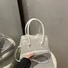 Bolso Peludo para Mujer 2025 Otoño e Invierno Nuevo de Moda Bolso de Lana de Cordero para Mujer Diseño de Nicho de Alto Valor Ballet para Mujer Bolso Cuadrado Pequeño