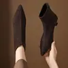 Botas delgadas de tacón de gatito con punta fina y acabado mate estilo retro para mujer, nuevas botas simples y versátiles estilo coreano para otoño e invierno 2026