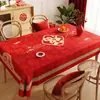 Um Essencial para o Ano Novo: Toalha de Mesa Vermelha com Estampas Auspiciosas em Dourado, Impermeável, Toalha de Mesa Festiva para Uso Doméstico, Decoração de Ano Novo