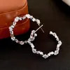 Aretes de Aguja de Plata con Estrella de Circonita en Forma de C, Lujo Ligero, Sensación de Alta Gama, Aretes Versátiles y Elegantes con un Diseño Único