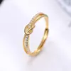 Anel de Diamante com Nó para Mulheres, Exquisite Design Cruzado, Brilhante Estiloso, Anel Versátil para Dedo Indicador, Anel Moderno e Elegante