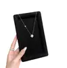 Collar de Plata de Ley S925 Trébol de Cuatro Hojas para Mujer Nuevo 2025 Cadena para Clavícula Lujo Accesible Nicho Cadena para Suéter de Gama Alta Accesorios