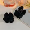 Pinza para el cabello de princesa en ambos lados del nuevo tocado de flequillo de punto con lazo explosivo de invierno 2024 para mujer, tamaño pequeño