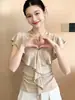 Camiseta de Manga Corta con Cuello en V y Volantes Estilo Francés para Mujer, Nuevo Estilo de Verano, Diseño Popular, Top Asimétrico Único y Hermoso