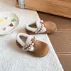 Zapatos Birkenstock para Niños 2026 Otoño/Invierno Nuevo Estilo Zapatos de Algodón para Niñas de Moda Versátiles Suela Suave Mocasines para Niña con Felpa