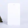Etiquetas de pendurar em plástico PP PVC, foscas, coloridas e espessadas, disponíveis em estoque, para uso externo como cartões de etiqueta