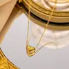Colar de Aço Inoxidável Elegante Compacto Coração Tridimensional Aço Titânio para Mulheres, Corrente de Clavícula Fashion Nova, Joia Minimalista de Luxo Leve