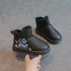 Botas de Neve Infantis 2026 Outono Novo Desenho Animado Com Pelúcia Espessada Sapatos de Algodão para Bebê Meninos e Meninas Antiderrapante Quente Botas Curtas