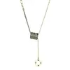 Collar de Acero de Titanio con Colgante Redondo de Letra Incrustada con Diamantes, Estilo Minimalista Personalizado para Mujer, Nuevo Accesorio de Cadena Mixta Versátil de Marca de Nicho