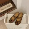 Novos Sapatos Mary Jane para Mulheres, Solado Macio, Tira Única, Sapatilhas Baixas Retro de Camurça para o Verão de 2026