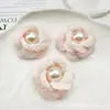 Nuevos pendientes DIY de perlas y camelia estilo Chanel de 3 cm con encaje, flores para zapatos y sombreros, pinzas para el cabello, accesorios florales al por mayor