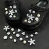 Hebilla Metálica de Gama Alta para Zapato Cadena de Perlas Accesorios para Zuecos Flor para Zapato DIY Mariposa Plateada Libélula Pin Decoración Desmontable