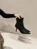 Botines de tacón de aguja puntiagudos retro estilo francés, botines para mujer, zapatos de tacón alto, cuero suave, botas de corte ajustado, botas de moda versátiles y elegantes para otoño e invierno
