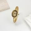Popular Bañera Mini Ovalada Estilo Mediados de Siglo Pulsera Dorada Reloj de Pulsera para Mujer Moda Lujo Ligero Reloj de Cuarzo para Mujer
