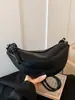 Bolso de mano tipo dumpling de diseño único, bolso cruzado para mujer estilo ins personalizado, nueva versión coreana primavera-verano 2026, bolso de hombro texturizado de moda