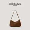 Bolsa de mão poá estilo coreano, sem esforço chique, uma nova bolsa tote retrô versátil para mulheres, perfeita para o dia a dia, uma bolsa de ombro de camurça única e casual