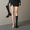 Elegantes y modernos botines largos de mujer con plataforma gruesa, botas de corte ajustado para mujeres menudas, botas ajustadas con circunferencia de caña pequeña, botas altas de equitación