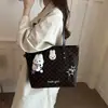 Lindo bolso de mano de lunares de gran capacidad para mujer, bolso tote diario de nicho estilo coreano, bolso de hombro casual de moda para ir al trabajo