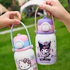 Caneca Térmica Portátil Fofa da Família Sanrio com Alça, Copo de Bebida Ajustável para Crianças com Alça Dupla