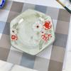 Atacado placa hexagonal placa de cerâmica produtos laterais impressão secundária placa hexagonal prato de jantar doméstico prato de vegetais barraca loja de dois dólares