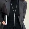 Colar de Zircônia em Liga, Colar de Zircônia em Formato de Cobra para Mulheres, Corrente de Suéter de Alto Padrão para Outono e Inverno, Corrente Longa da Moda para Moletom