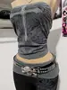 Top Corto Ajustado de Tirantes Cruzados Estilo Punk Oscuro Y2K con Pedrería, Top sin Mangas Sexy para Chicas