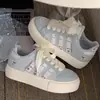 Otoño 2026 Nuevo Punta Redonda Estudiante Lindas Transpirables Diseño de Nicho Mujer Suela Blanca Casual Versátiles Zapatos