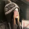 Gorro de Punto Fair Isle con Pompón y Orejeras para Mujer, Estilo Vintage, Cálido para Otoño e Invierno, Hace que la Cara Parezca Más Pequeña, Adecuado para Circunferencia de Cabeza Grande