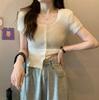 Camiseta Socialite Estilo Coreano da Moda para Mulheres Verão Novo Estilo Hong Kong Retrô Cardigã Tricotado Curto Gola Quadrada Top de Manga Curta Tendência