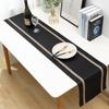 Fabricante de Camino de Mesa de PVC Venta al por Mayor Transfronteriza Popular de Amazon Hotel Impermeable Aislante Mantel Individual Servilleta Alambre Dorado