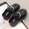 Zapatos para niñas, zapatos de princesa para niños, nueva colección primavera/otoño 2026, zapatos de cuero elegantes de suela blanda con lazo para niñas pequeñas