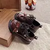 Sapatos Pequenos de Couro para Meninas 2026 Nova Coleção Primavera/Outono Sapatos de Princesa Pretos com Laço Infantil Solado Macio Sapatos Versáteis