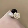 Mini Pinza de Terciopelo para el Cabello Otoño e Invierno para Mujer, Pinza de Tiburón Pequeña con Lazo Rojo en Forma de Corazón con un Toque de Lujo, Pinza para Sujetar la Mitad del Cabello