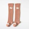 Calcetines Largos para Bebé Hasta la Rodilla, Engrosados para Otoño e Invierno, Felpa de Coral Cálida, Diseño de Dibujos Animados, No Aprietan, Adecuados para Recién Nacidos, Unisex